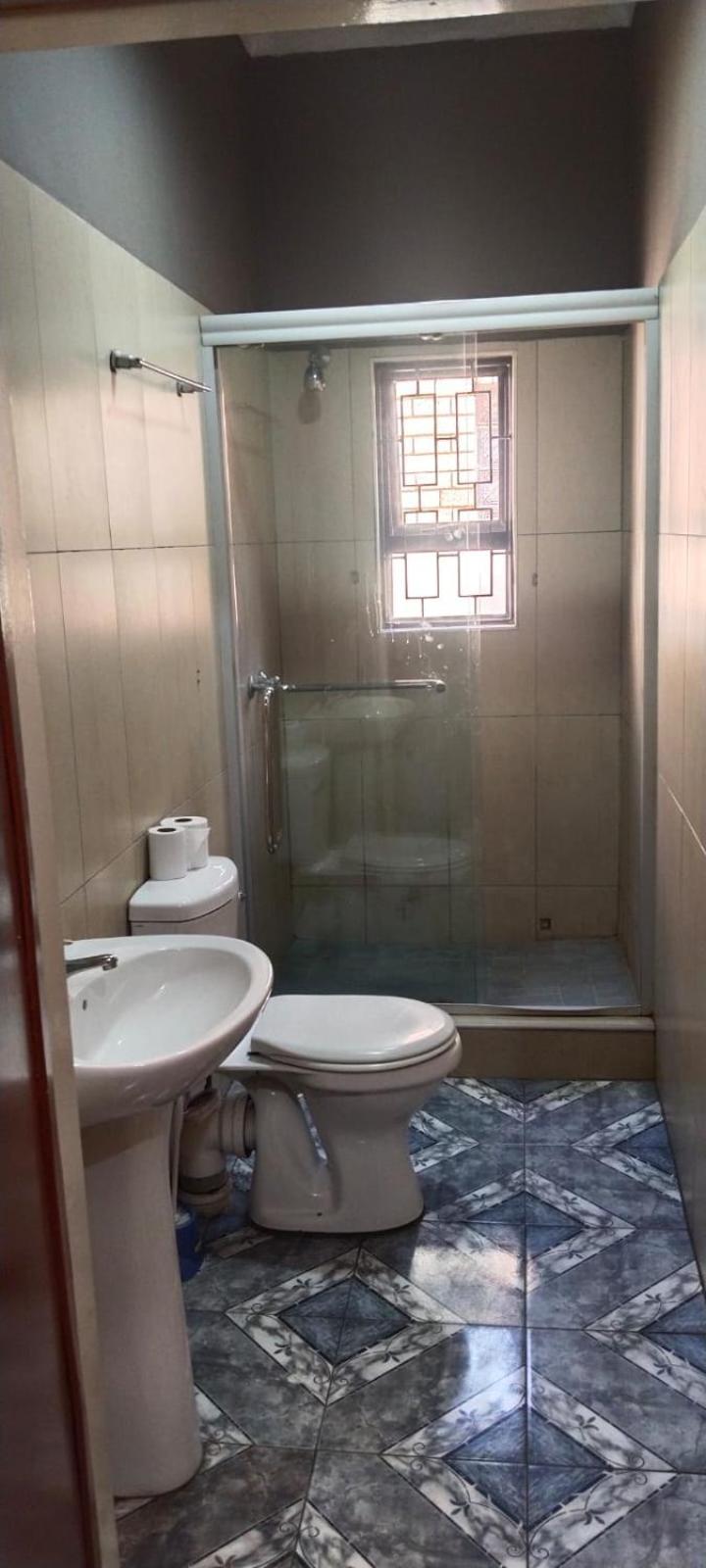 G&G Guesthouse Йоханнесбург Экстерьер фото