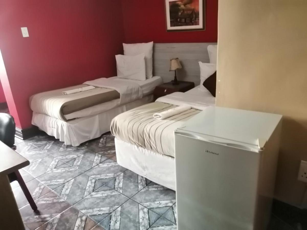 G&G Guesthouse Йоханнесбург Экстерьер фото